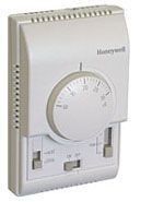  HONEYWELL analg fan-coil termosztt, 2 csves on/off, 3 fok foly/sz venti, kzi